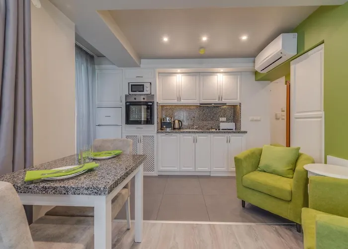 R & R Apartments